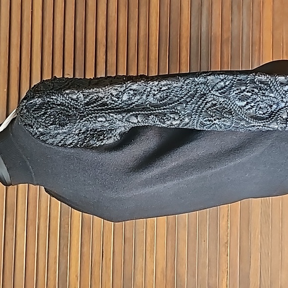 Nanette Lepore Long Sleeve Black Sweater Women's Size Small NWT - Picture 4 of 13